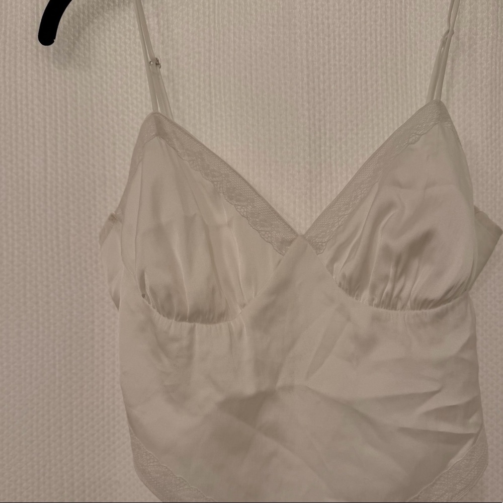 White lace-trim bustier top - Picture 7 of 7